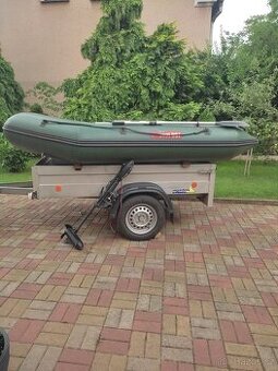 Člun BOAT 007