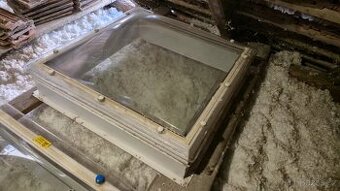 Střešní světlík DEKLIGHT 80x80