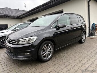 Volkswagen Touran 2tdi DSG 150ps Ful led světla Panorama