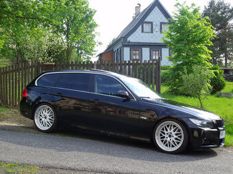 BMW E91 330xd - 1