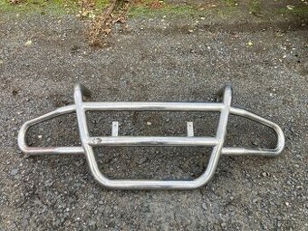 Přední ochranný rám na auto