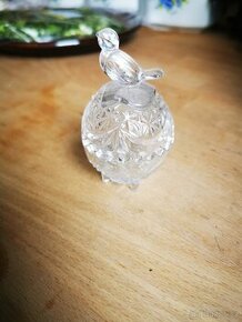 Skleněná ozdobná dóza