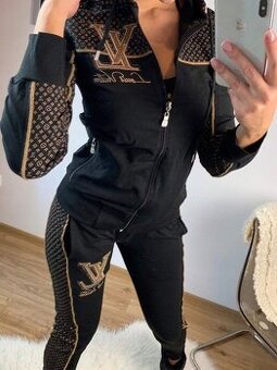 louis vuitton souprava