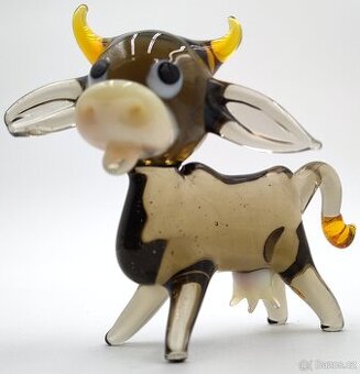 Sběratelská stará retro skleněná Figurka Kravička Ruční prác