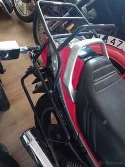 Yamaha XJ 900F, nosic a kufry