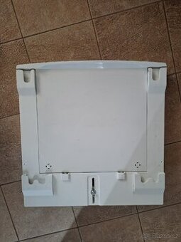 Mezikus pračka - sušička s výsuvem na AEG /Elektrolux