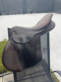 Skokové sedlo Juraj Hanulay II hnedé