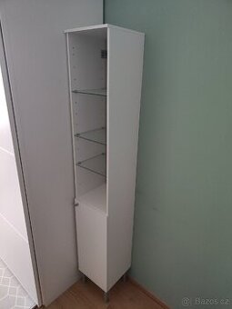 Koupelnová skříňka - 1