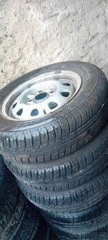 Disky felicia R13 letní pneu skoro nejeté