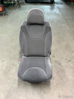 Citroen Jumpy - sedadlo řidiče. 2012