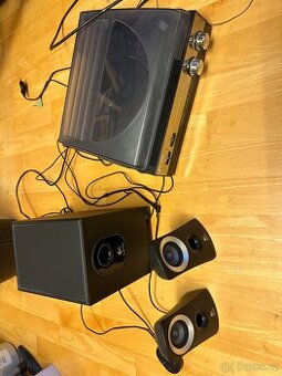 Roadstar TTR-8633 + Logitech Speaker system Z313