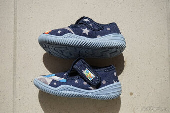 Chlapecké bačkorky modré, zn. Peon, vel. 24