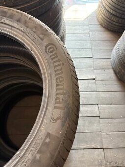 Nové pneu 235/50R19