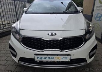 Kia Carens 1.7 - 1. MAJ - 7 MÍST