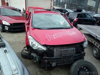 Hyundai I30 kombi1.4 73kW, G4FA, r.v.2013