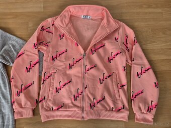 Prodám NOVÁ mikina Sezon