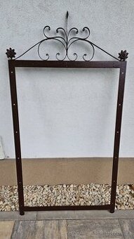 Ozdobný kovový rám