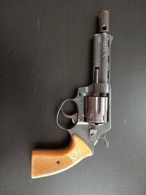 Plynovka revolver alfa - 1