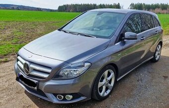 Mercedes-Benz třídy B 180 80 Kw najeto 57 tis km