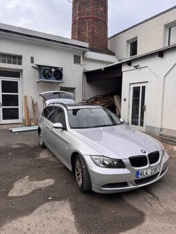 BMW E91 NA OPRAVU/NÁHRADNÍ DÍLY