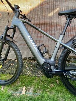 Prodám elektrokolo Cube Reaction Hybrid Race 750