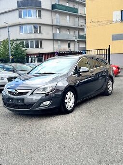 Opel Astra, 2.0 CDTI Sports tourer Ojeté, 2012