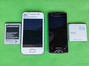 Samsung GT S5830i a Sony Ericsson Xperia ST 18i - 1