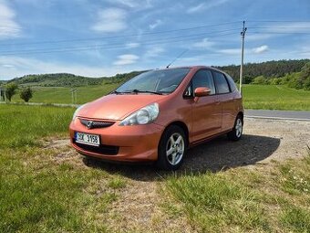 Honda Jazz 1.3 57kW + plus zimní pneu