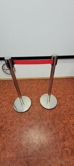 Zahrazovací sloupek se samonavíjecím pásem - 1