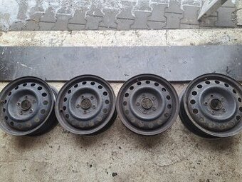 Kola kia ceed, hyundai i30 r15