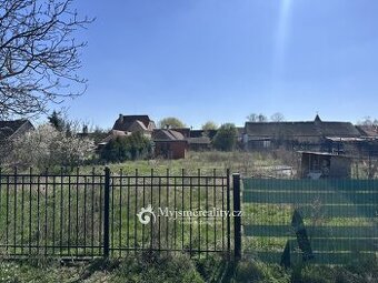 Prodej pozemku, zahrada 514 m2 s možností výstavby - Znojmo