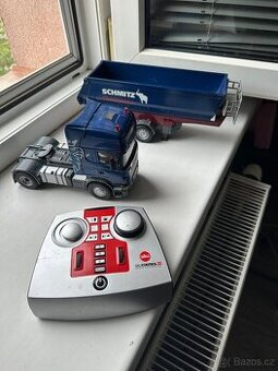 Rc siku 1:32 scania