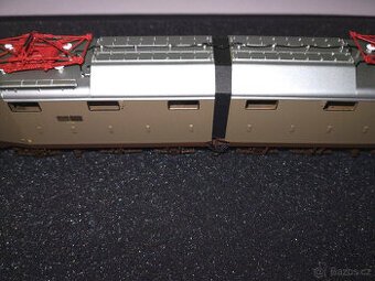 MÄRKLIN 20voltová brilantní parní lokomotiva HR7012920 (star