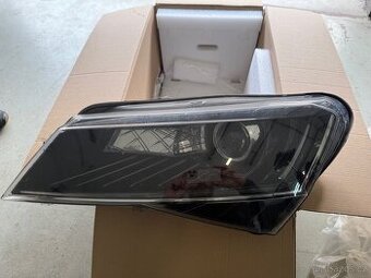 Levy xenon skoda Superb 3