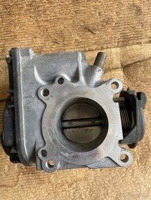 Škrtící klapka Polo 6n