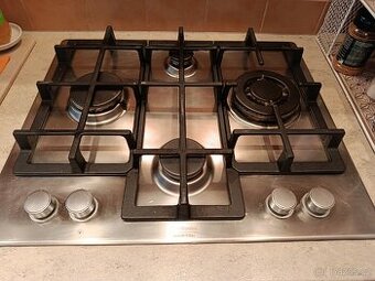 Plynová varná deska nerez Hotpoint ARISTON