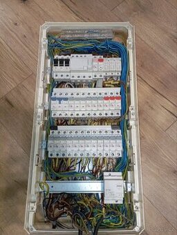 Jističe-elektroinstalace