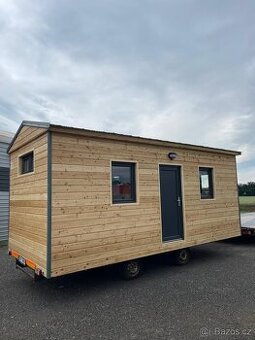 Zakázkový domek na kolech 7 x 2,5 s vybavením