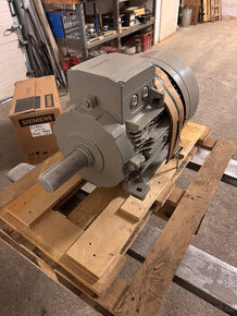 Elektromotor Siemens 18,5 kW, 2940 ot./min., patkový, 160L-2