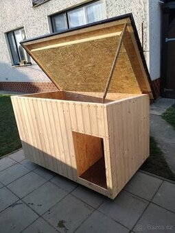 Zateplená psí bouda