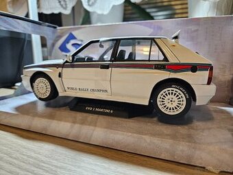 Lancia, Renault, BMW - 1