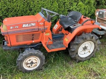 TRAKTOR KUBOTA