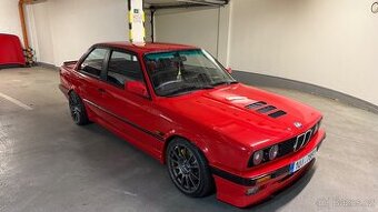 Bmw E30 V8 - Rezervace