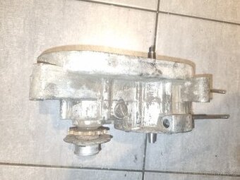 Polomotor babetta 210