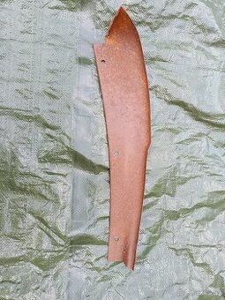 Vystuha předního blatníku Škoda.