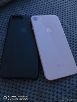 iPhone 8 64GB Gold v top stavu
