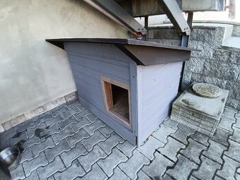 Zateplená psí bouda