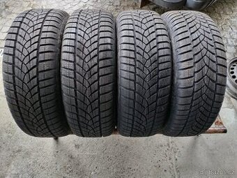 205/60/16 zimní pneu GOODYEAR a HANKOOK 205/60 R16 96XL