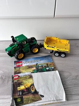 LEGO® Technic 42136 John Deere traktor s vlečkou