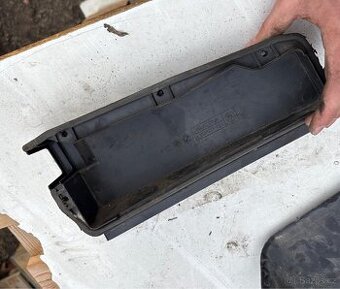 Bmw e36 coupe kryt ridici jednotky